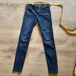 Universal Thread Jeans